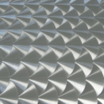 Layers of spin applied in a scale-like pattern